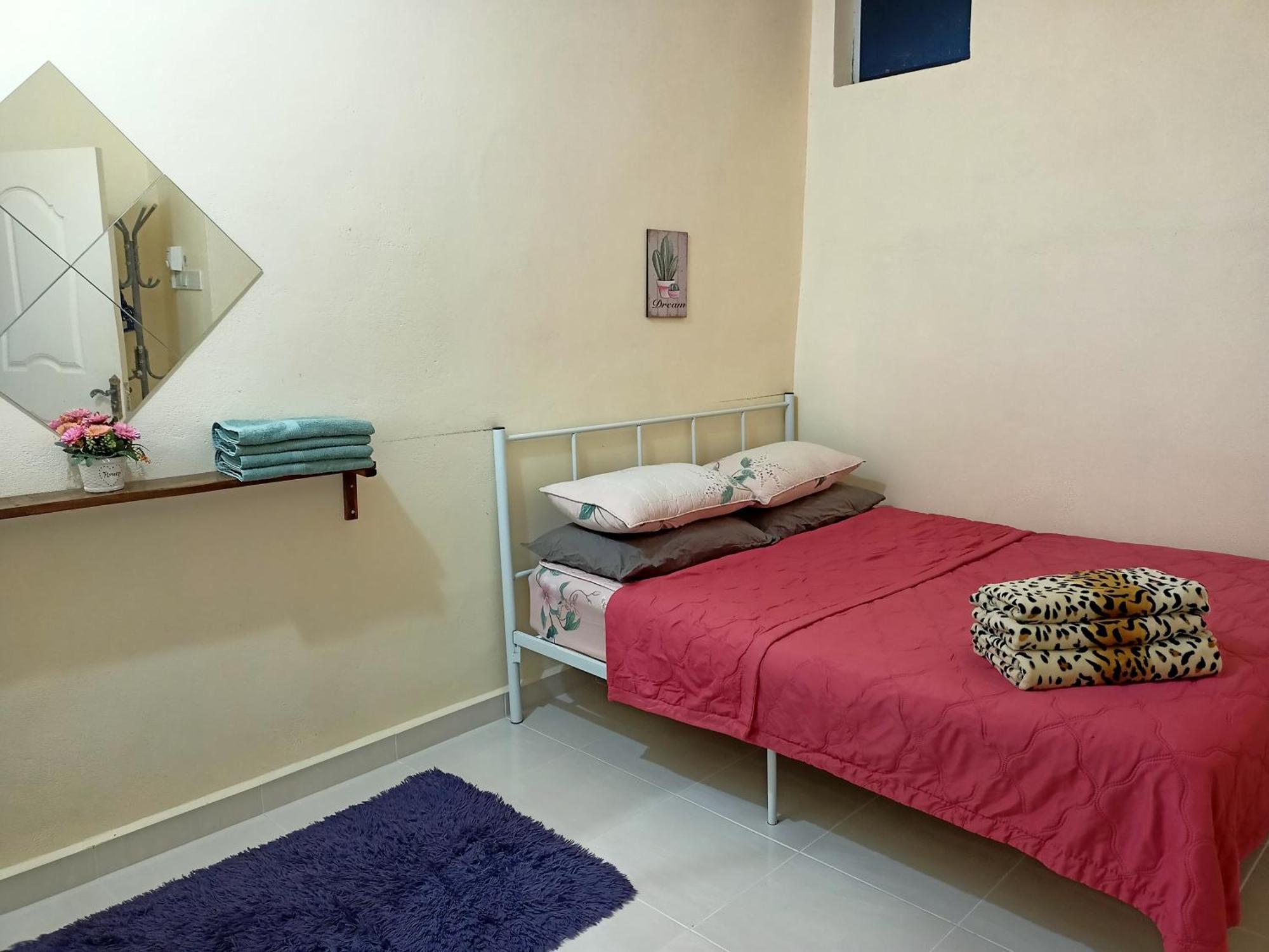 Topville Homestay Kangar Exterior foto