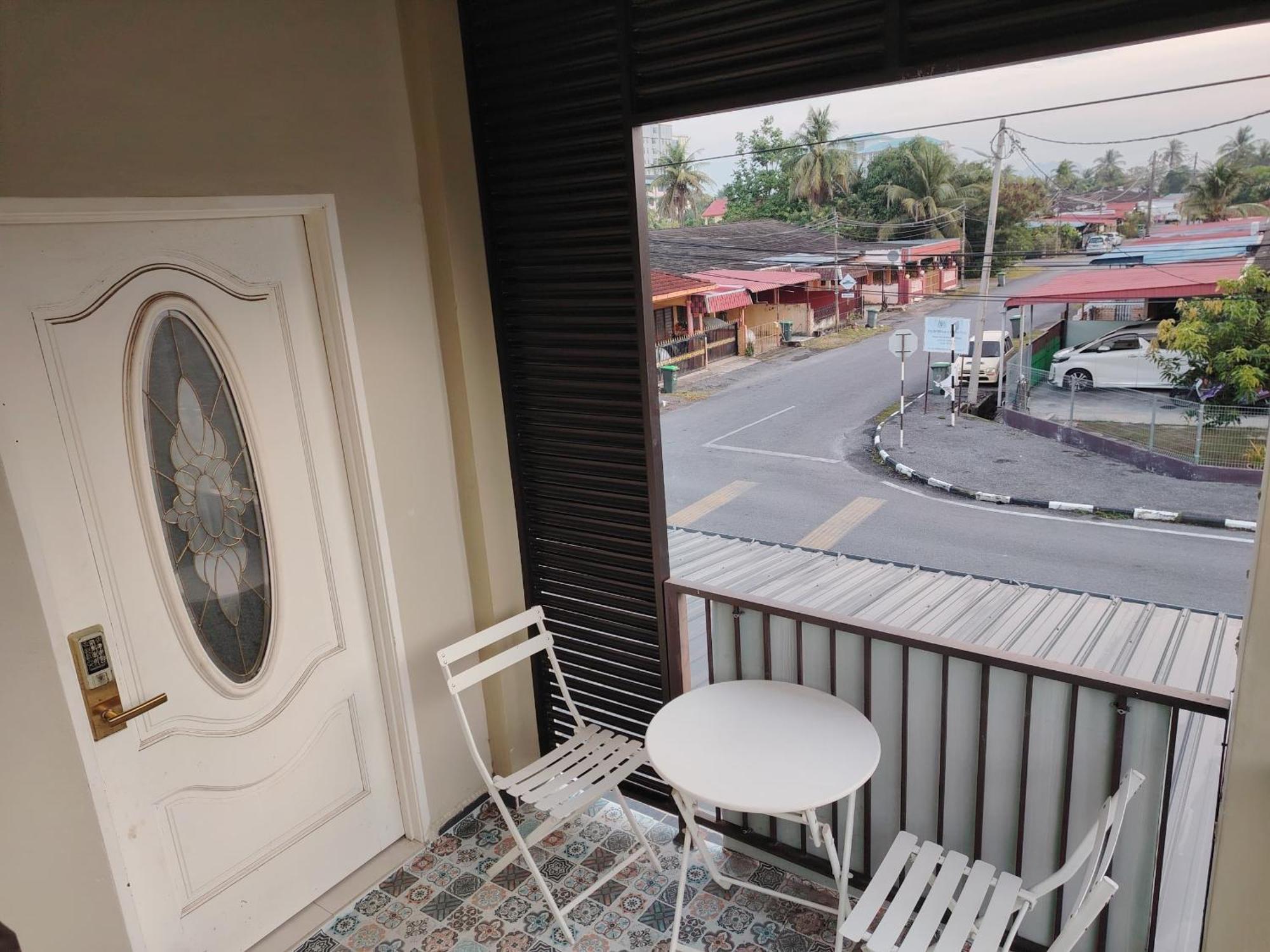 Topville Homestay Kangar Exterior foto